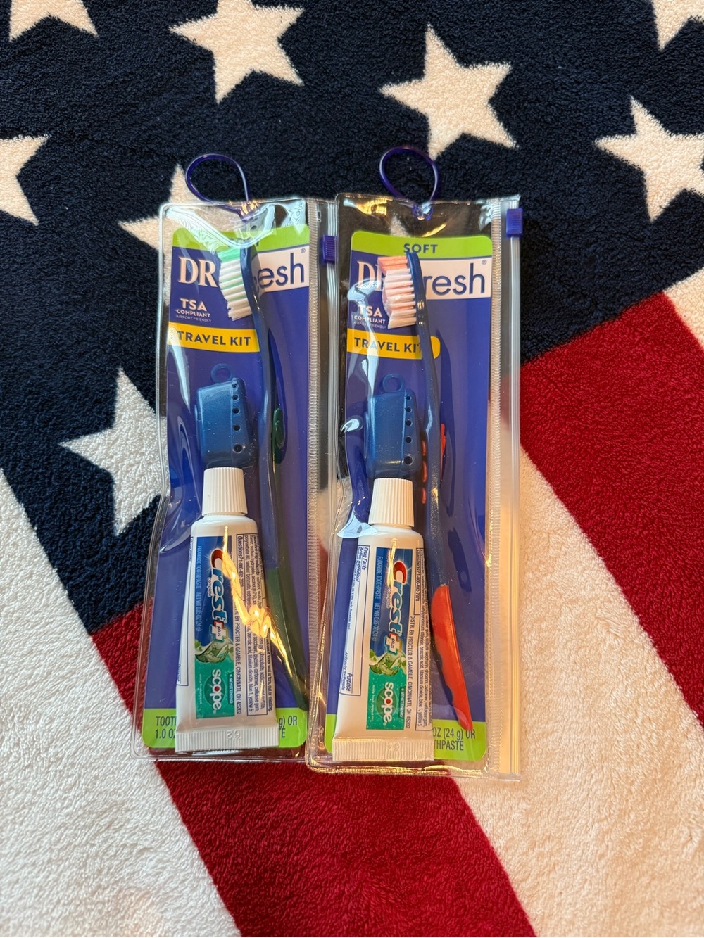 Dr. Fresh Soft Toothbrush Set in Green and Red (2-Pack)